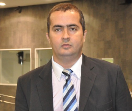 Dr. Alesandro Gonçalves Barreto