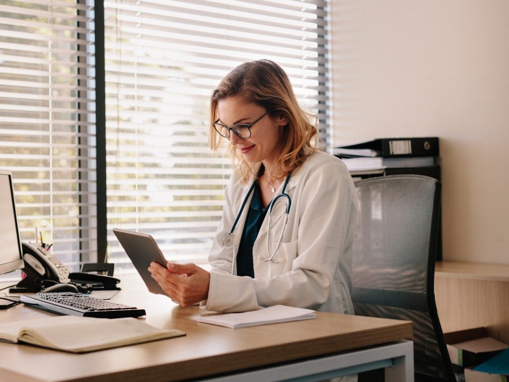 MedPlus-prescrição-de-medicamentos-em-prontuário-eletrônico