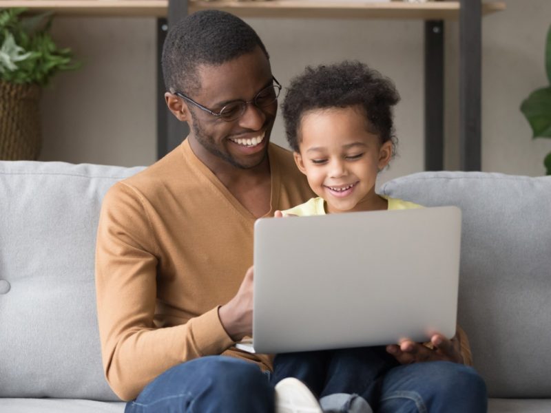 Como proteger dados pessoais de crianças e adolescentes na Internet? Confira algumas dicas do NIC.br dados