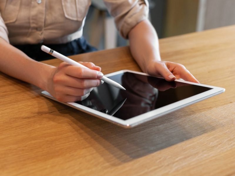 Clicksign agora permite autenticação de assinaturas eletrônicas via Pix clicksign