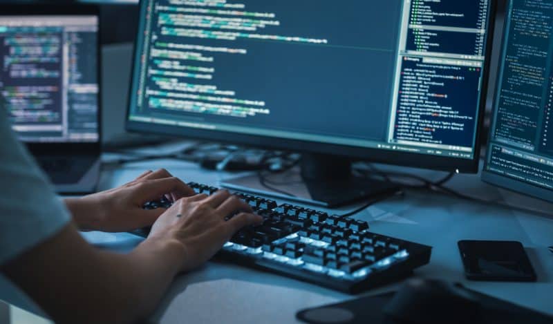 desenvolvedores de software