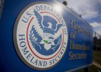 Departamento de Segurança Interna dos EUA adota sistema de autenticação biométrica facial da iProov para verificação de viajantes