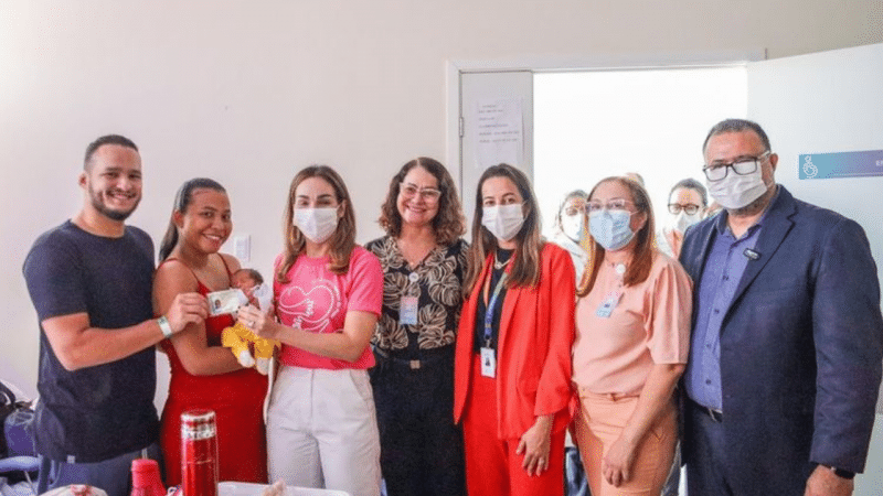 Bebês da Nova Maternidade participam do projeto de biometria neonatal e recebem Carteira de Identidade Nacional