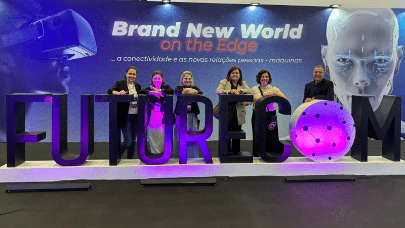 Primeiro dia do FUTURECOM 2024 debate novas tecnologias de conectividade Futurecom