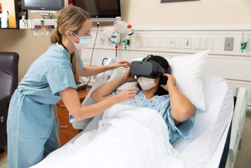 Realidade virtual é usada para acalmar nervosismo pré-cirúrgico