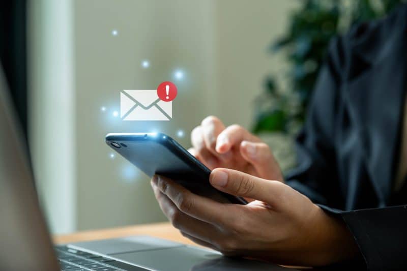 A fraude e o papel do e-mail para acabar com essa jornada