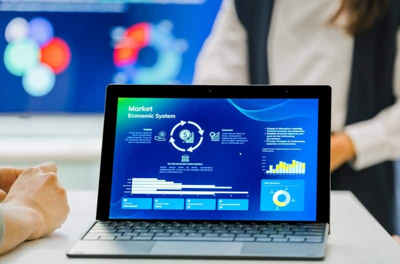 Gartner aponta que remessas mundiais de PCs aumentaram 4,8%