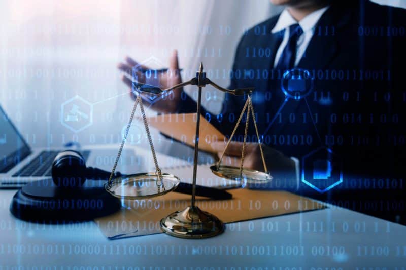 A tecnologia como novo elemento intrínseco do setor jurídico