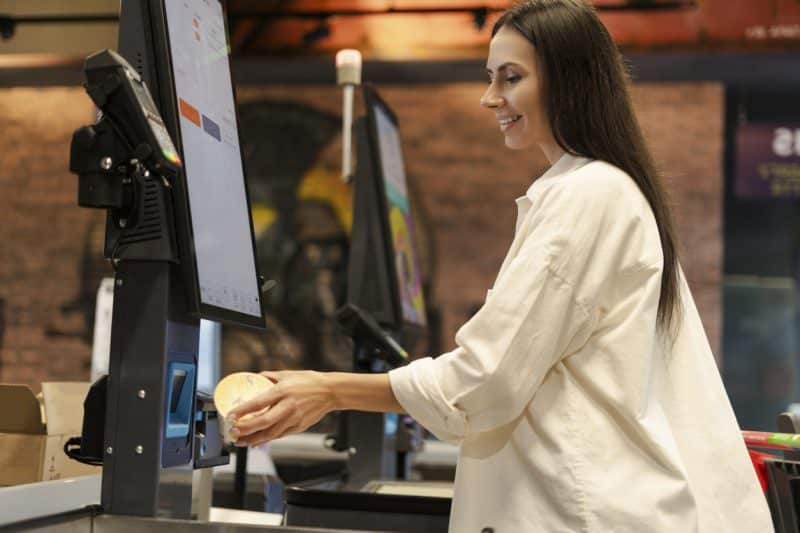 Como redefinir a experiência no varejo com autoatendimento O varejo e a redefinição da sua experiência com o autoatendimento