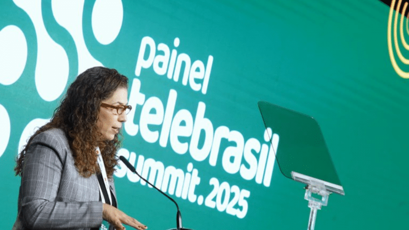 Esther Dweck afirma investimento do Brasil de R$ 23 bilhões em IA