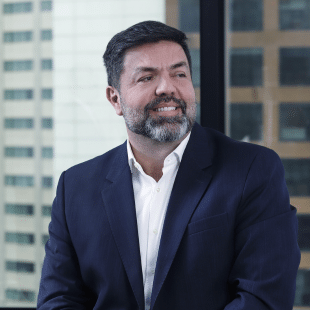 Alexander Coelho, Sócio do Godke Advogados e especialista em Direito Digital, Cibersegurança e Inteligência Artificial (IA) - A primeira "ministra" de IA da história criada na Albânia 