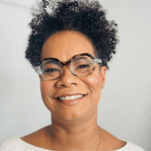 Flávia Freitas, Líder de Responsabilidade Social Corporativa da IBM América Latina - IBM SkillsBuild e CIEE se unem para oferecer cursos de tecnologia