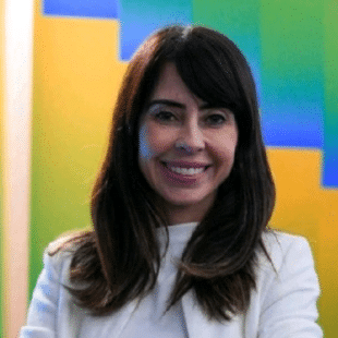 Juliana Felippe, Diretora Geral da Tools for Humanity no Brasil - Mês de Conscientização sobre Cibersegurança alerta para fraudes