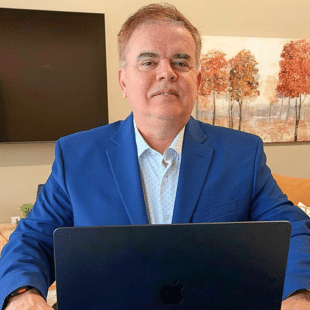 Reinaldo Soares, Doutor em Economia e Especialista em IA aplicada a finanças - Inteligência artificial redefine o futuro da análise de crédito no Brasil