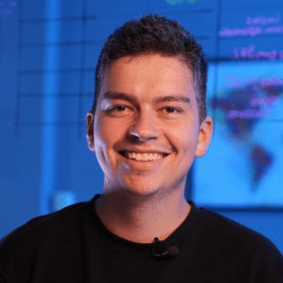 Renan Caixeiro, Cofundador do Reportei - Meta vai banir chatbots de uso geral do WhatsApp