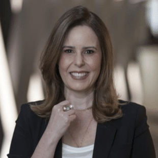 Danielle Serafino, Sócia do Opice Blum Advogados - Brasil sanciona Política Nacional de Linguagem