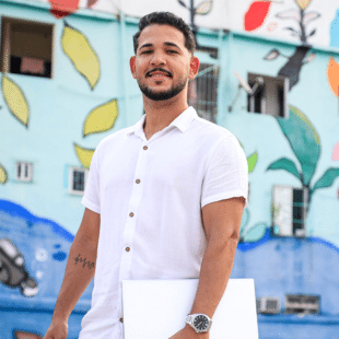 Lamonier Barbosa, Estagiário em uma Multinacional de Consultoria de Tecnologia  - A IA pode capacitar 5 milhões de pessoas até 2027