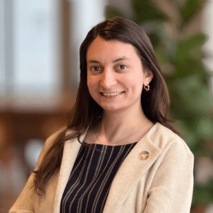 Laura Marques, Coordenadora de Sustentabilidade da Indovinya, divisão de especialidades químicas e surfactantes da Indorama Ventures - O projeto “Superatividade” certifica alunos de Tremembé