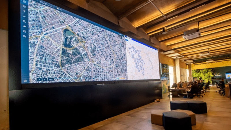 Sabesp utiliza sensores com IA para acompanhar redes de esgoto em tempo real Sabesp utiliza sensores com IA para acompanhar redes de esgoto