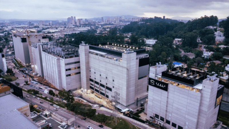 Scala Data Centers e BNDES concluem segunda etapa do maior financiamento do banco no setor, totalizando R$ 380 milhões até o momento Scala Data Centers e BNDES concluem financiamento