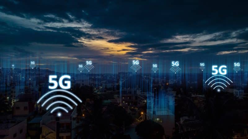 Vivo lança “Sua Empresa em Qualquer Lugar” que une plataformas de colaboração, 5G e IA para habilitar a digitalização das PMEs do Brasil Vivo lança "Sua Empresa em Qualquer Lugar"