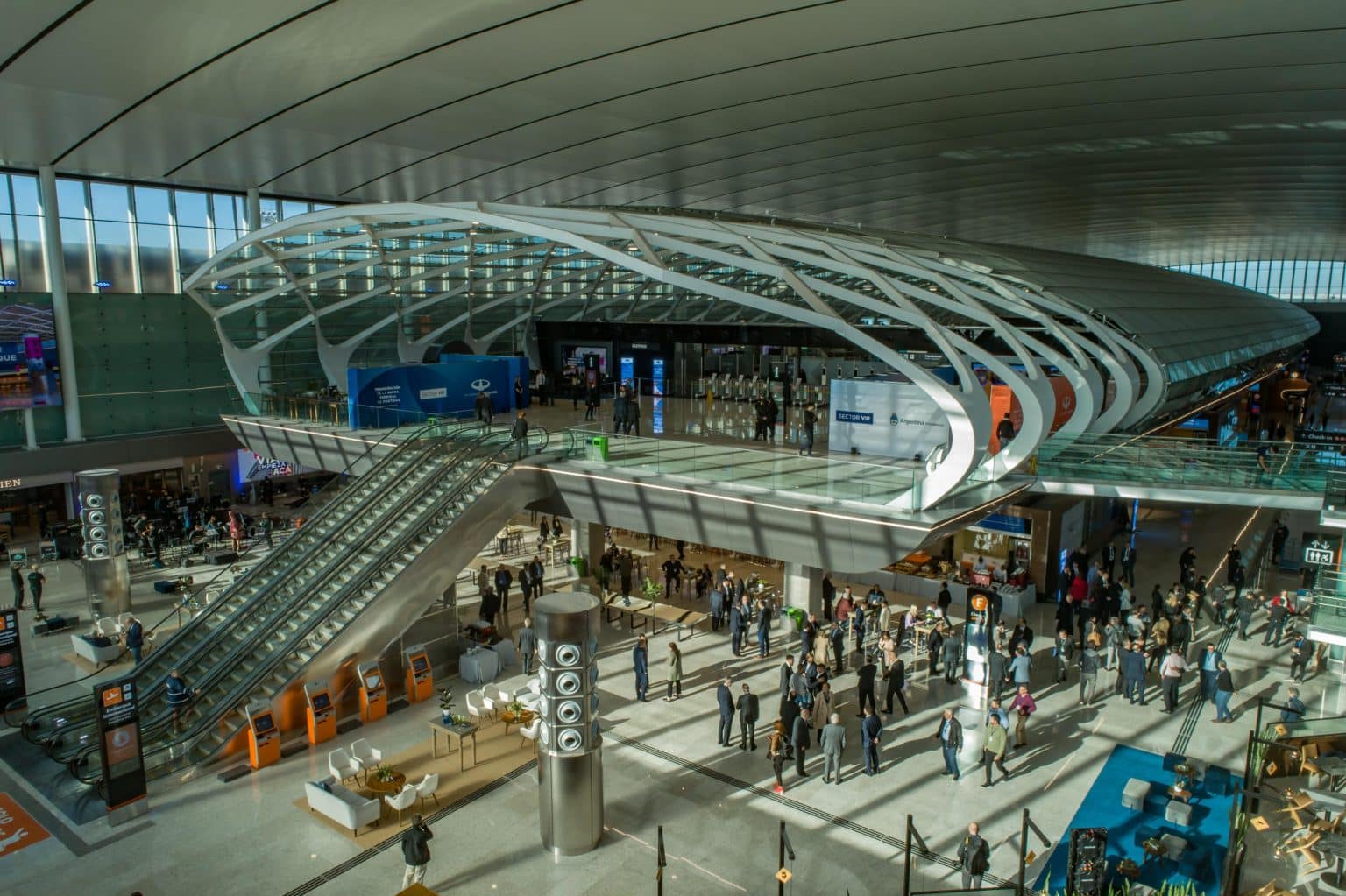 Aeropuertos Argentina e SITA impulsionam a transformação digital do check-in nos principais aeroportos do país Aeropuertos Argentina e SITA impulsionam transformação digital