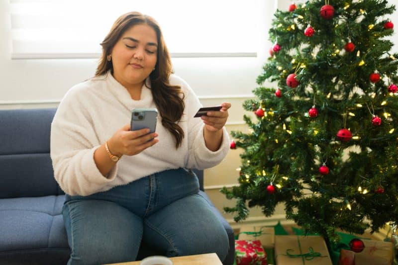 A Voz das IAs: Mais da metade dos brasileiros aceitam sugestões de compra de chatbots A inteligência artificial e as sugestões de compra de chatbots