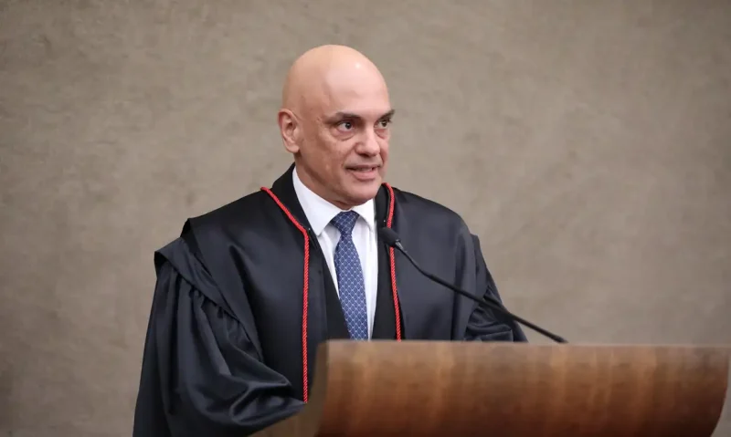 Alexandre de Moraes investiga vazamento de dados fiscais que acaba levantando a questão de como os órgãos da Fazenda tratam seus dados Alexandre de Moraes investiga vazamento de dados fiscais e possível falha de sigilo em órgãos da Fazenda