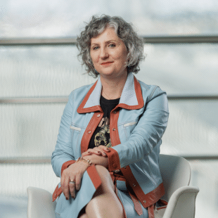 Angela Gheller, Diretora de Produtos para Logística da TOTVS - Como a IA Agêntica vai transformar a eficiência logística? 