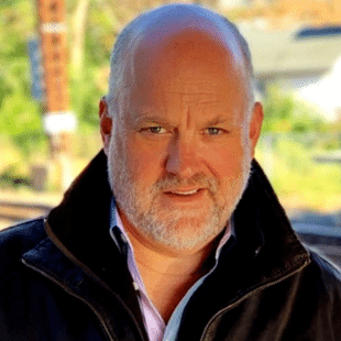 Jakob Carnemark, Fundador e CEO da Endeavour - BorgWarner Entra Estrategicamente no Mercado de Data Centers