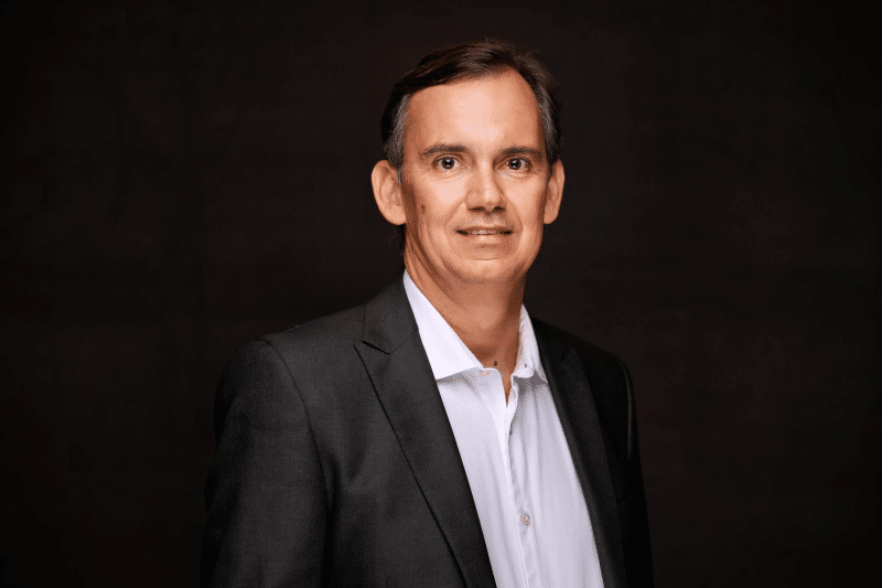 Inon Neves, vice-presidente da Access - IA em alta, governança em falta: os desafios da informação na adoção de inteligência artificial