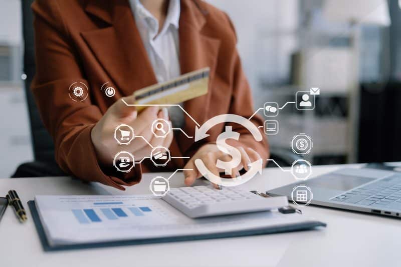 Oobit lança cartão corporativo cripto que permite gerir despesas