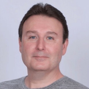 Vladimir Troy, Vice-Presidente de Infraestrutura de IA da NVIDIA - Schneider Electric se une à NVIDIA para desenvolver blueprints