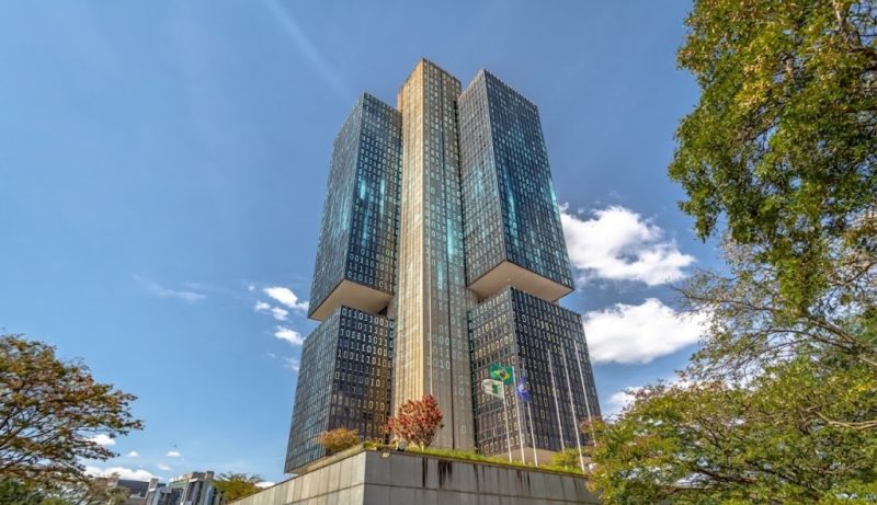 A Nova Era da Resiliência Cibernética – Como as Regulações do BACEN estão Blindando o Sistema Financeiro. Por Susana Taboas BANCO CENTRAL DO BRASIL BC