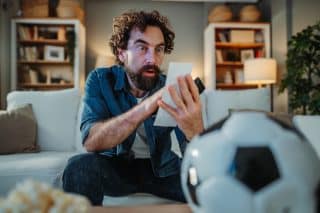  NordVPN revela que golpes com futebol disparam no Brasil