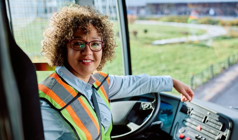 Verificação de Identidade na Logística por que saber quem está ao volante é um ativo estratégico