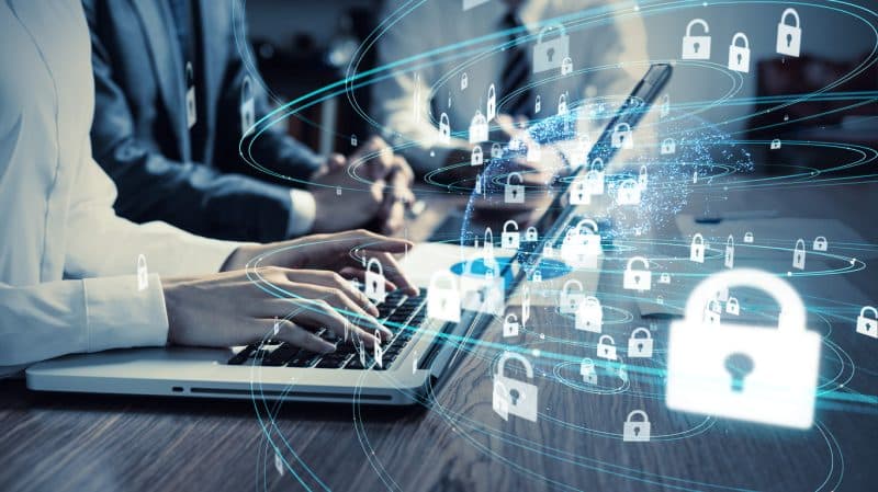 Setor de telecomunicações registra alta exposição a ciberameaças