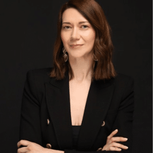 Carolina Eyquem, Head de Soluções de Estratégia e Risco na SONDA - Cibersegurança: de controle técnico a pilar da governança