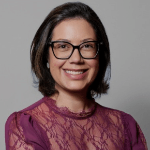 Caroline Teófilo, Advogada da Área de Tecnologia e Inovação do Urbano Vitalino Advogados - Governo dá primeiro passo para preservar assinaturas digitais 