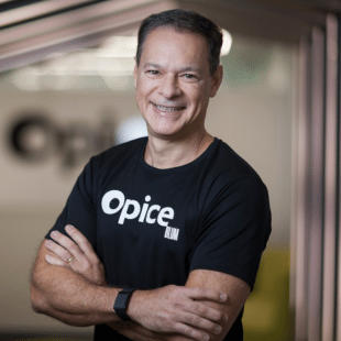 Renato Opice Blum, Sócio-Fundador e Chairman do Escritório Opice Blum Advogados - Renato Opice Blum é reconhecido como Top Voice do LinkedIn