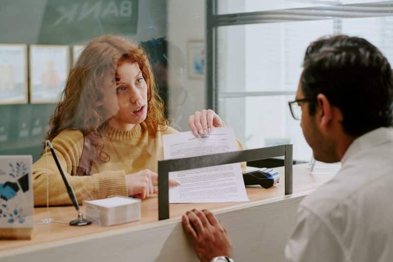Balcão GOV.BR leva atendimento presencial a pessoas com dificuldade de acessar serviços digitais GOV.BR leva atendimento presencial a pessoas com dificuldade