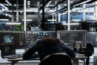 BURNOUT - Quem Protege os Defensores?