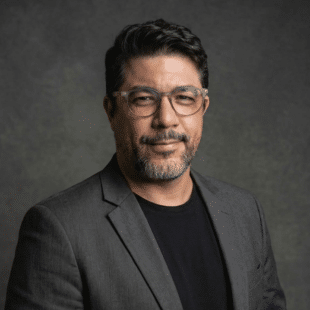 Leo Candido, AI-First Transformation Manager na ARTEFACT e membro do Conselho de IA da ABIACOM - Investir em IA é fácil, mas comprovar o retorno é o desafio