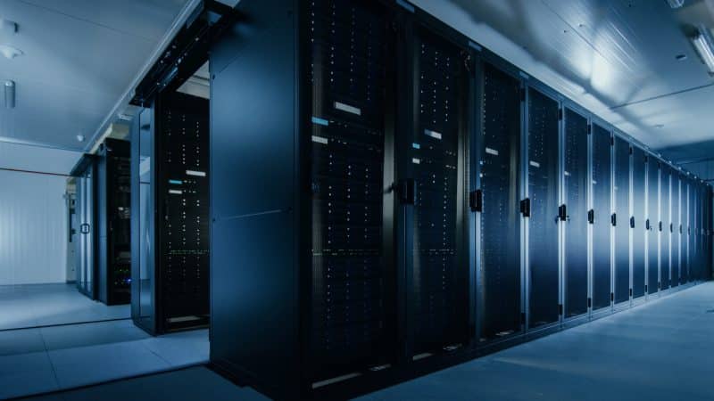 Data centers na América Latina avançam em investimentos, expansão regional e decisões estratégicas de arquitetura