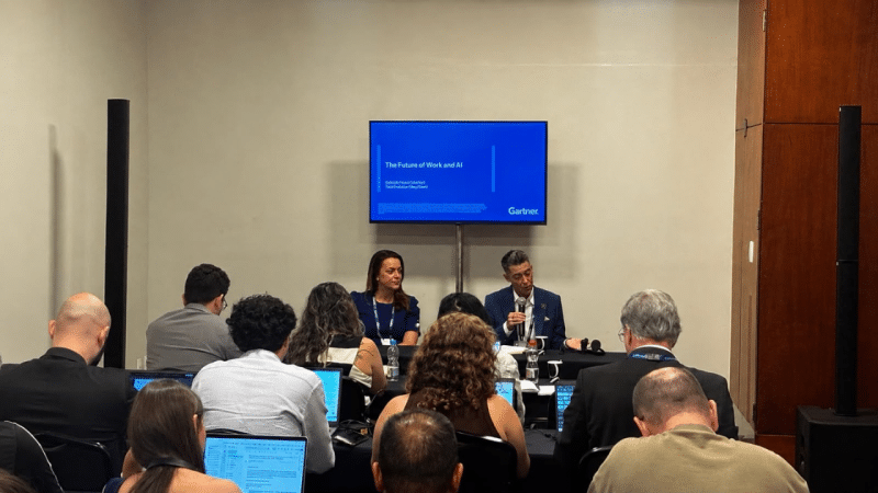 Gartner identifica quatro mudanças que estão moldando o futuro do trabalho Gartner aponta quatro mudanças no futuro do trabalho com IA