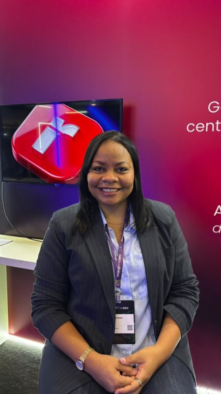 Fabrina Souza, Sales Account Specialist  da Redtrust