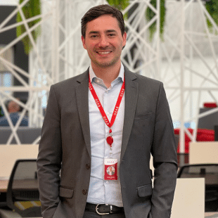 Lucas Vanzin, CEO da EVEO - Qual é a melhor IA para empresas? Ranking compara modelos