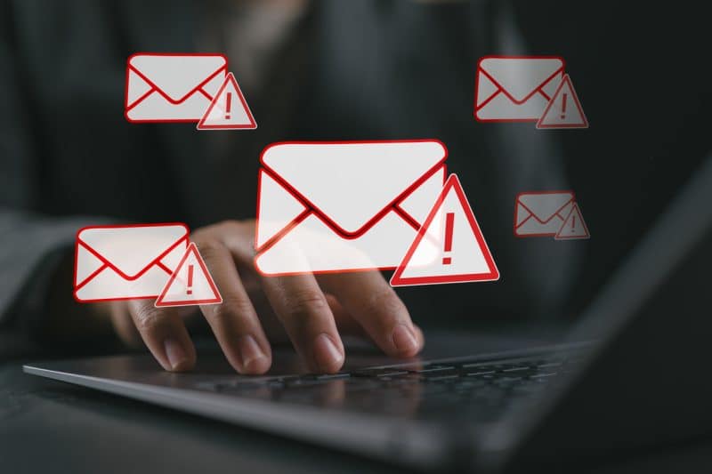 Exchange Server: Microsoft corrige falha que expõe e-mails